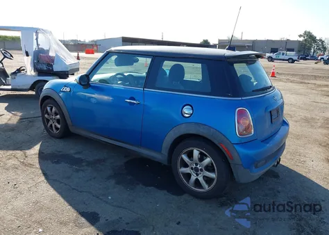 2007 Mini Cooper S из США, поврежденный, VIN WMWMF73517TL87003